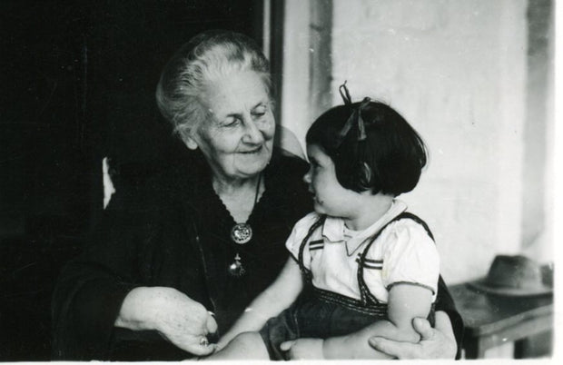 <h1>Maria Montessori</h1>